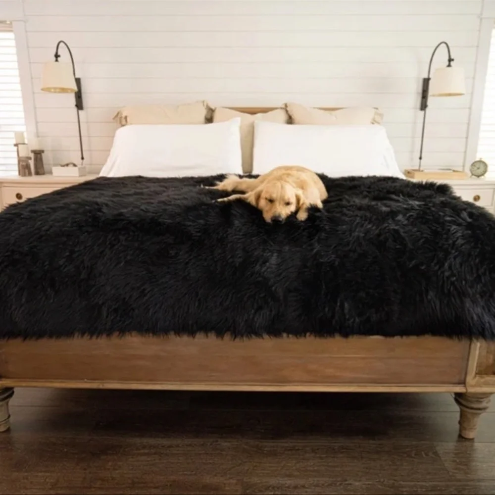 (NWT) PupProtector Waterproof Throw Blanket Midnight Black, Large (80”L X 62”W